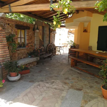 Bed & Breakfast Su Acu 3*