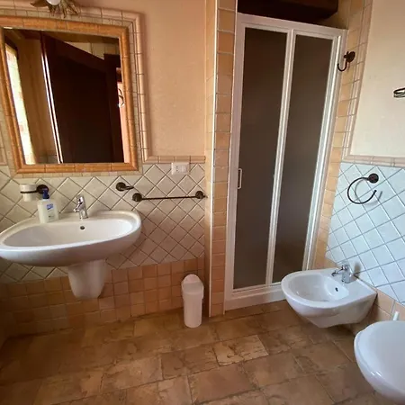 Bed & Breakfast Su Acu 3*