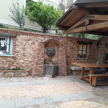 Bed & Breakfast Su Acu 3*